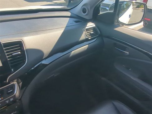 Used 2020 Honda Pilot Touring image 17