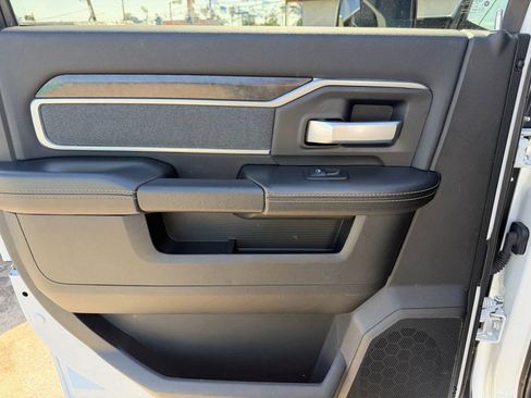 Used 2021 RAM 2500 Big Horn w/ Night Edition image 12