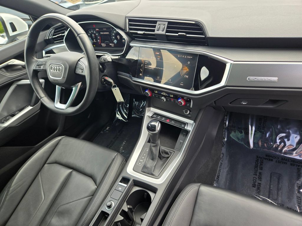 Used 2025 Audi Q3 2.0T Premium AWD/4WD image 10