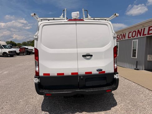 Used 2016 Ford Transit 250 130 Low Roof RWD image 5
