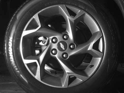 Used 2025 Chevrolet Trax LT FWD image 15