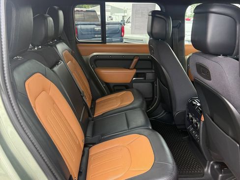 Used 2022 Land Rover Defender 110 X AWD/4WD image 28