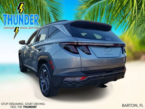 Used 2023 Hyundai Tucson SEL w/ Convenience Package image 3