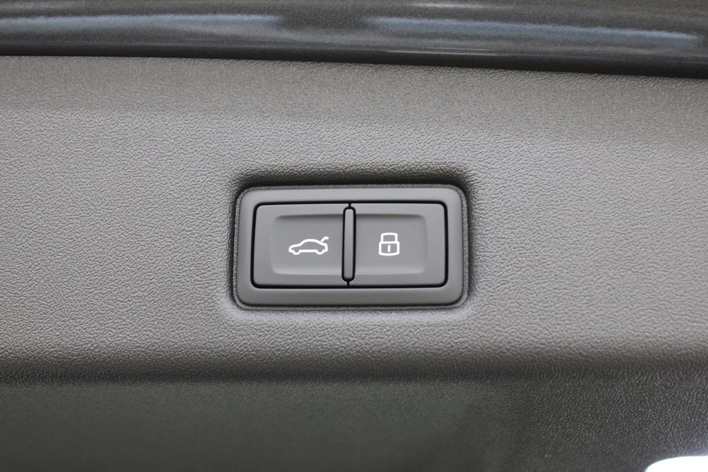 New 2026 Audi SQ5 Premium Plus AWD/4WD image 31