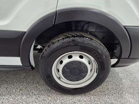 Used 2019 Ford Transit 250 130 Low Roof RWD image 13