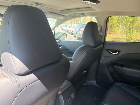 Certified 2025 Subaru Crosstrek 2.5i Limited w/ Crosstrek Mirror Package AWD/4WD image 13