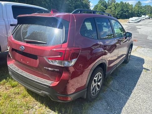 Used 2023 Subaru Forester Premium AWD/4WD image 7