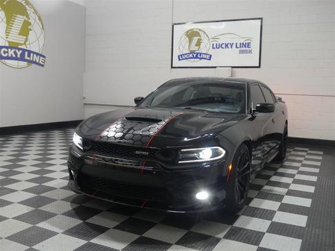 Used 2019 Dodge Charger Scat Pack w/ Daytona Edition Group image 4