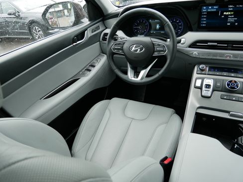 Used 2021 Hyundai Palisade SEL w/ Premium Package AWD/4WD image 9