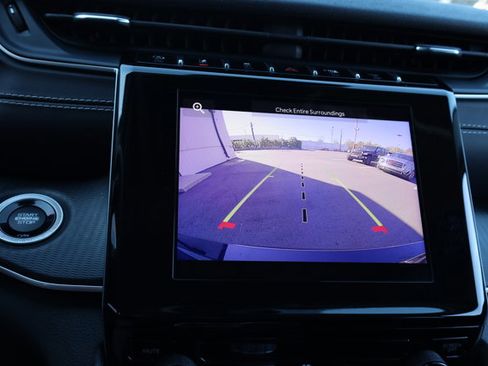 Certified 2023 Jeep Grand Cherokee L Laredo image 19