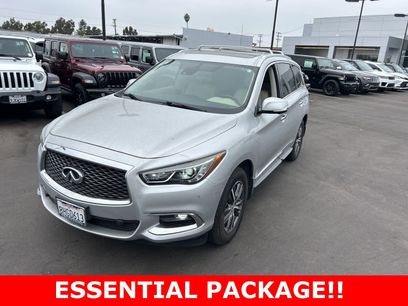 Used 2019 INFINITI QX60 Luxe w/ Essential Package