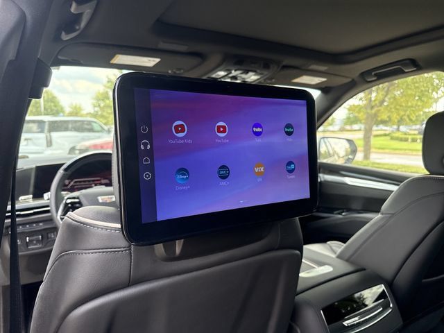 Certified 2026 Cadillac Escalade Luxury AWD/4WD image 12