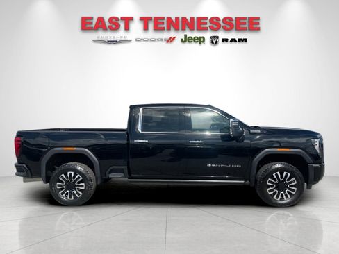 Used 2024 GMC Sierra 2500 Denali Ultimate w/ Max Trailering Package image 2