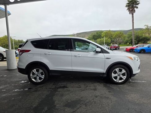 Used 2016 Ford Escape SE FWD image 5