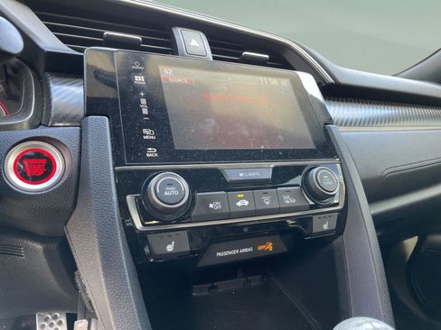 Used 2018 Honda Civic Si image 12
