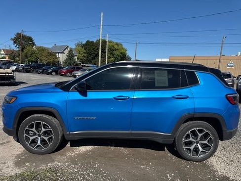 Used 2025 Jeep Compass Limited AWD/4WD image 9