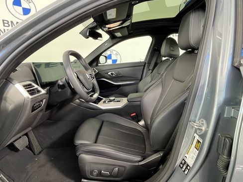 Certified 2025 BMW 330i xDrive Sedan w/ Convenience Package image 21