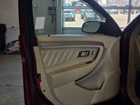 Used 2014 Ford Taurus SEL w/ Equipment Group 201A image 11