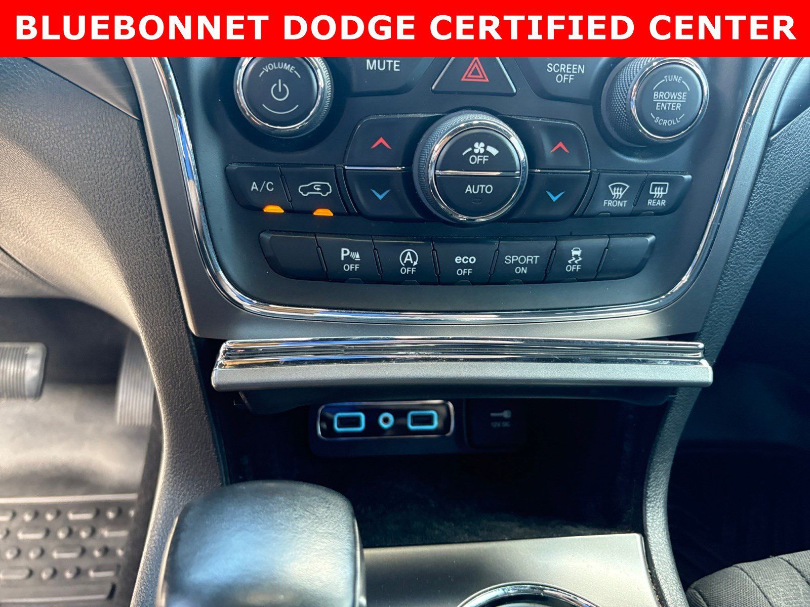 Used 2019 Jeep Grand Cherokee Laredo RWD image 19