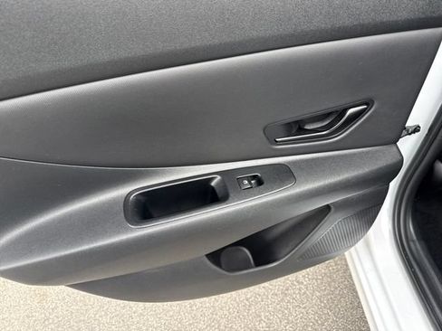 Certified 2025 Hyundai Elantra Sport FWD image 15