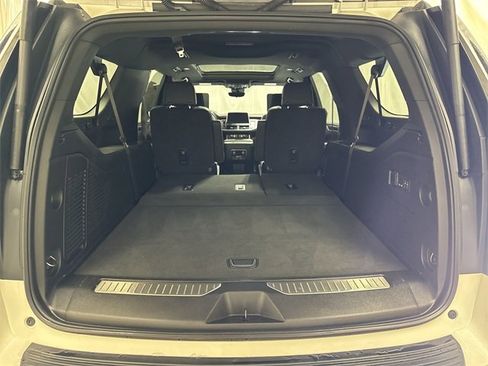 Certified 2024 Chevrolet Suburban High Country image 31