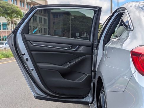 Used 2020 Honda Accord Sport image 11