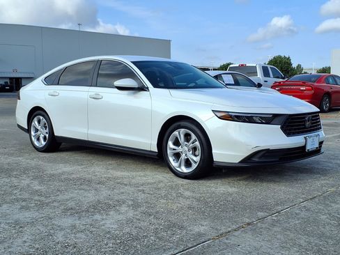 Certified 2023 Honda Accord LX image 2