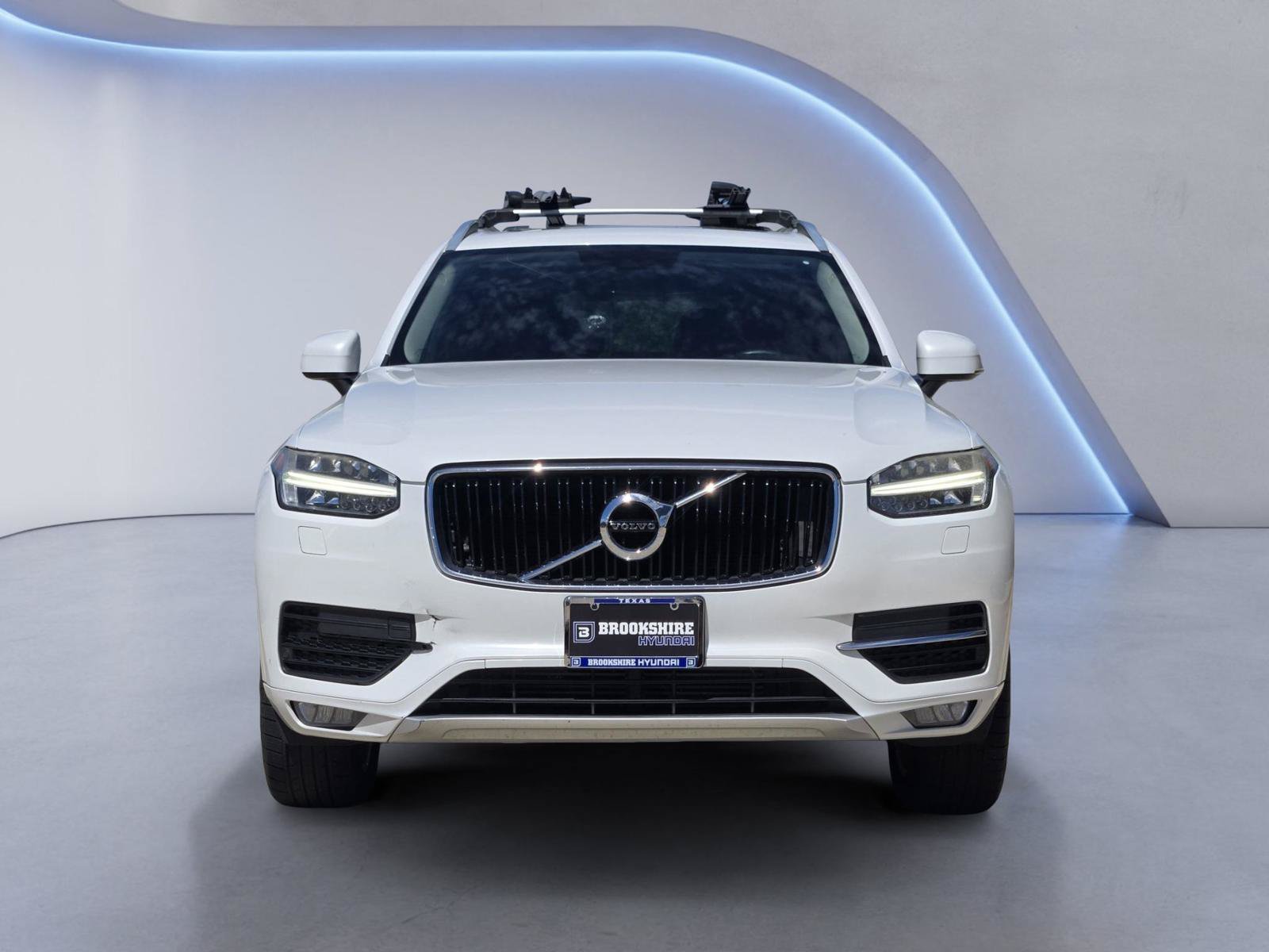 Used 2018 Volvo XC90 T6 Momentum w/ Momentum Plus Package AWD/4WD image 2