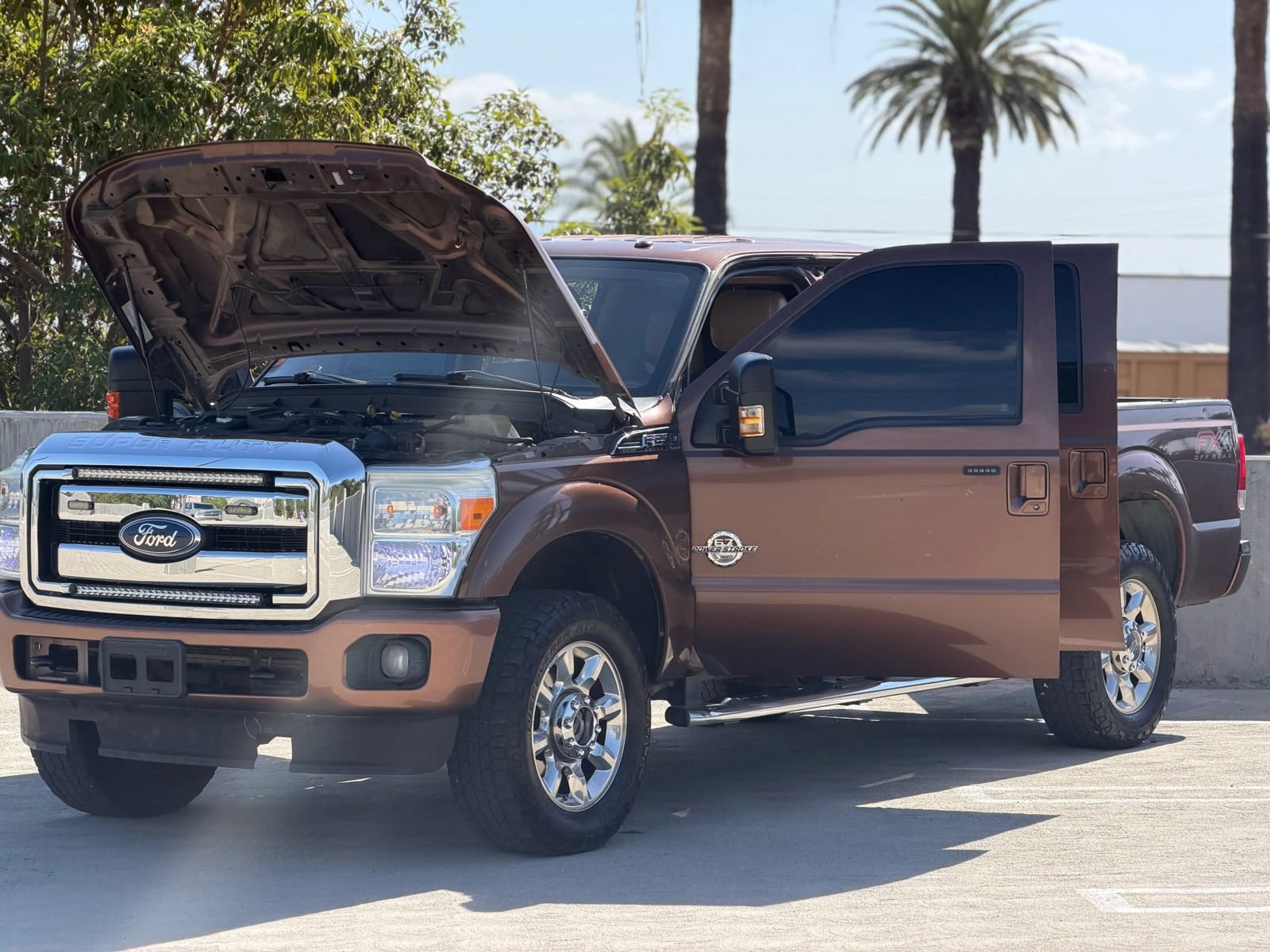 Used 2012 Ford F250 Lariat w/ Lariat Interior Pkg AWD/4WD image 16