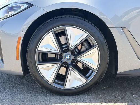 Used 2023 BMW i4 eDrive35 RWD image 10