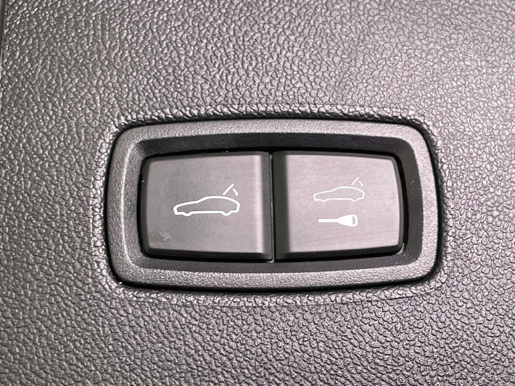 Certified 2023 Porsche Cayenne S Platinum AWD/4WD image 21