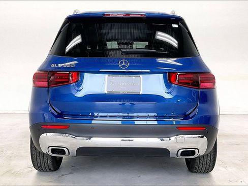 New 2026 Mercedes-Benz GLB 250 image 4