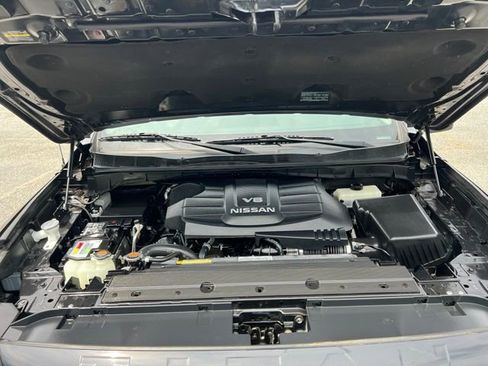 Used 2018 Nissan Titan PRO-4X AWD/4WD image 41