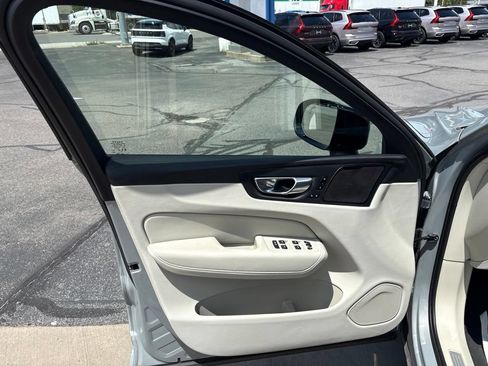 Certified 2025 Volvo XC60 T8 Plus w/ Protection Package Premier AWD/4WD image 15