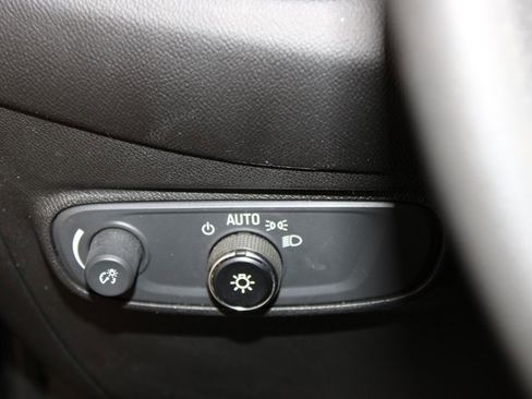 Used 2021 Chevrolet Equinox LT AWD/4WD image 21