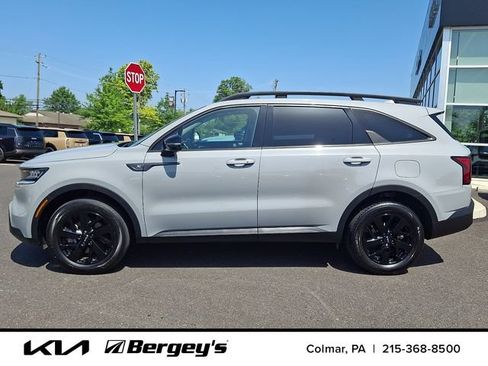 Certified 2023 Kia Sorento S w/ Panoramic Sunroof Package AWD/4WD image 9