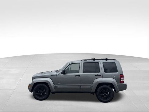 Used 2012 Jeep Liberty Sport image 6