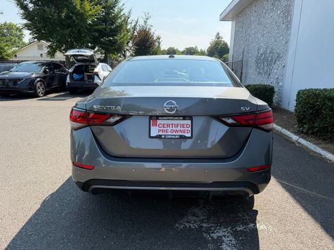 Certified 2022 Nissan Sentra SV w/ Trunk Package FWD image 9