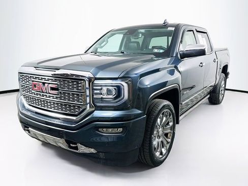 Used 2018 GMC Sierra 1500 Denali w/ Denali Ultimate Package image 3
