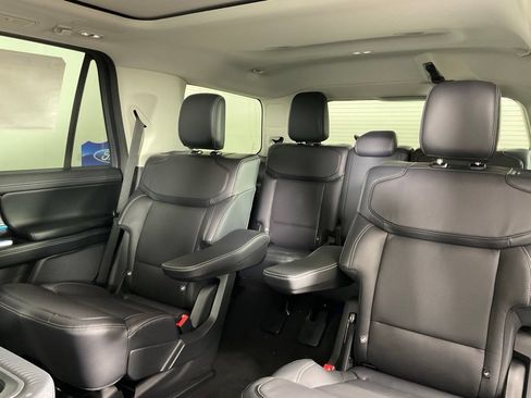 New 2026 Ford Expedition Platinum w/ Driver's Package AWD/4WD image 15