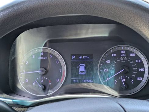 Used 2020 Hyundai Tucson Value FWD image 17
