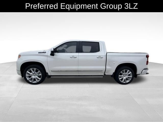 Used 2025 Chevrolet Silverado 1500 High Country AWD/4WD image 4