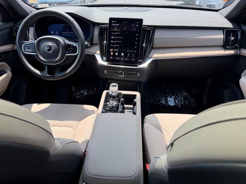 Used 2014 Toyota Camry SE w/ Moonroof Package FWD image 12