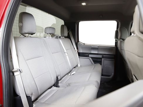 Used 2015 Ford F150 XLT w/ Equipment Group 301A Mid AWD/4WD image 10