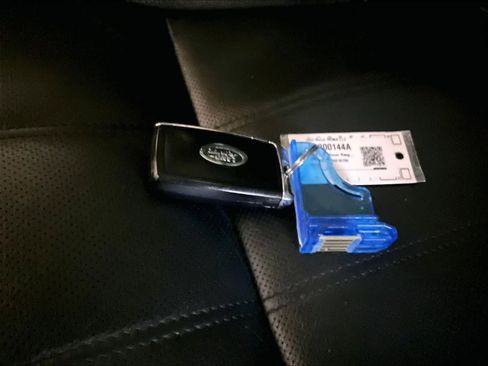 Used 2023 Land Rover Range Rover Evoque R-Dynamic S image 30