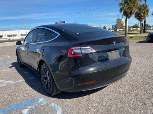 Used 2019 Tesla Model 3 image 5
