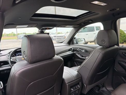 Used 2023 Chevrolet Traverse High Country AWD/4WD image 15