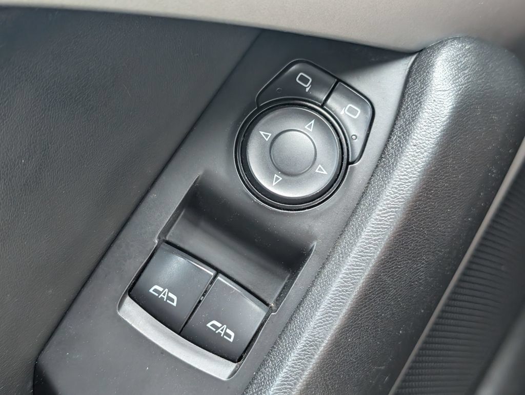 Used 2016 Chevrolet Camaro LT RWD image 10