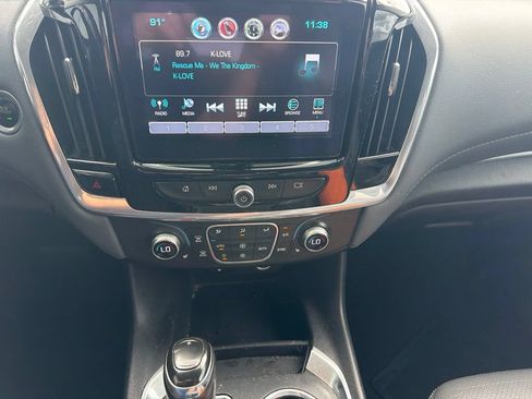 Used 2019 Chevrolet Traverse LT AWD/4WD image 11