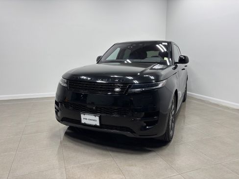 Used 2023 Land Rover Range Rover Sport SE AWD/4WD image 2